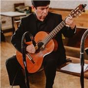 Instrumentista, enseño guitarra para niveles básico, intermedio y avanzado, estilos floklore latinoamericano, bossanova, jazz, rock-pop, entre otros